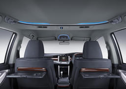 Toyota Innova Crysta Front Row Seats